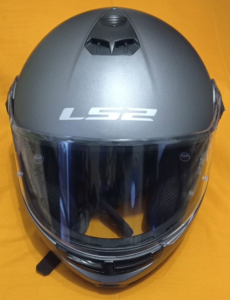 Capacete semi novo!