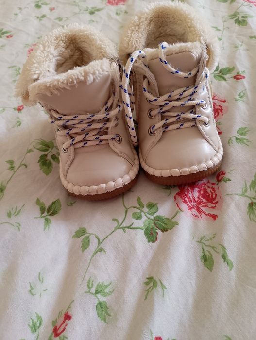 Чобітки дитячі від н