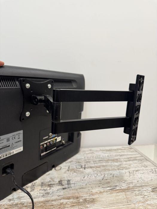 Телевізор Samsung LT24C300EW