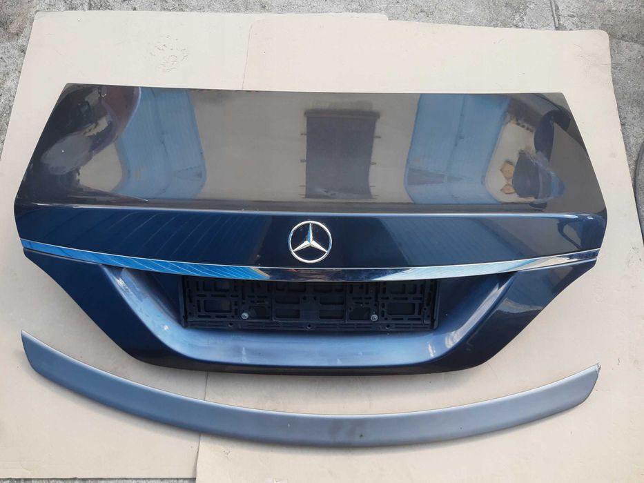Mercedes Benz CLS W218 Кришка багажника