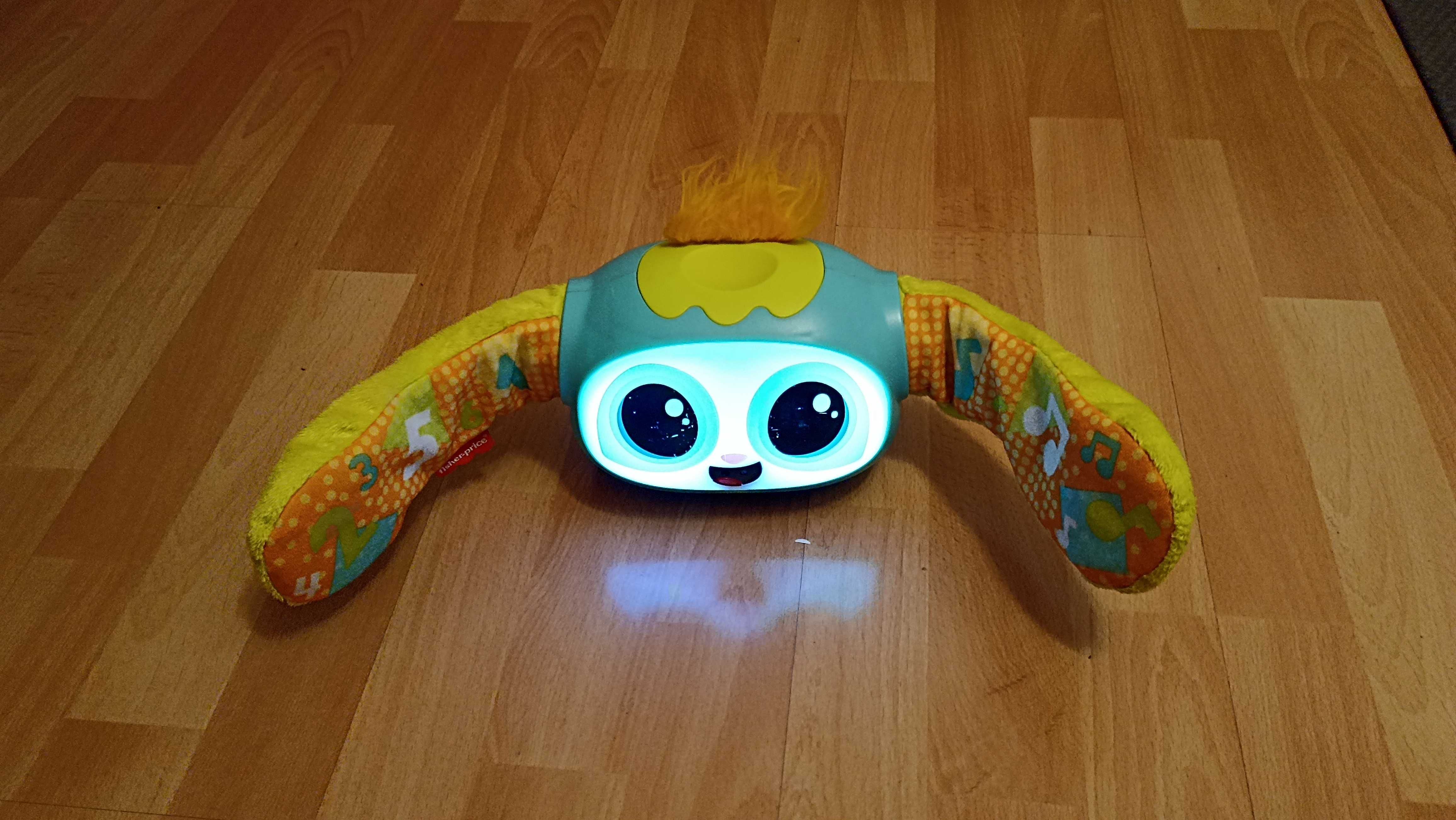Turlaczek Rovee Fisher Price - rzuca piłkę, mówi, śpiewa, tańczy