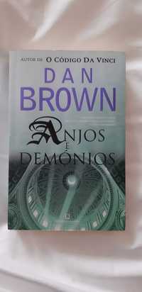 Anjos e Demónios de Dan Brown