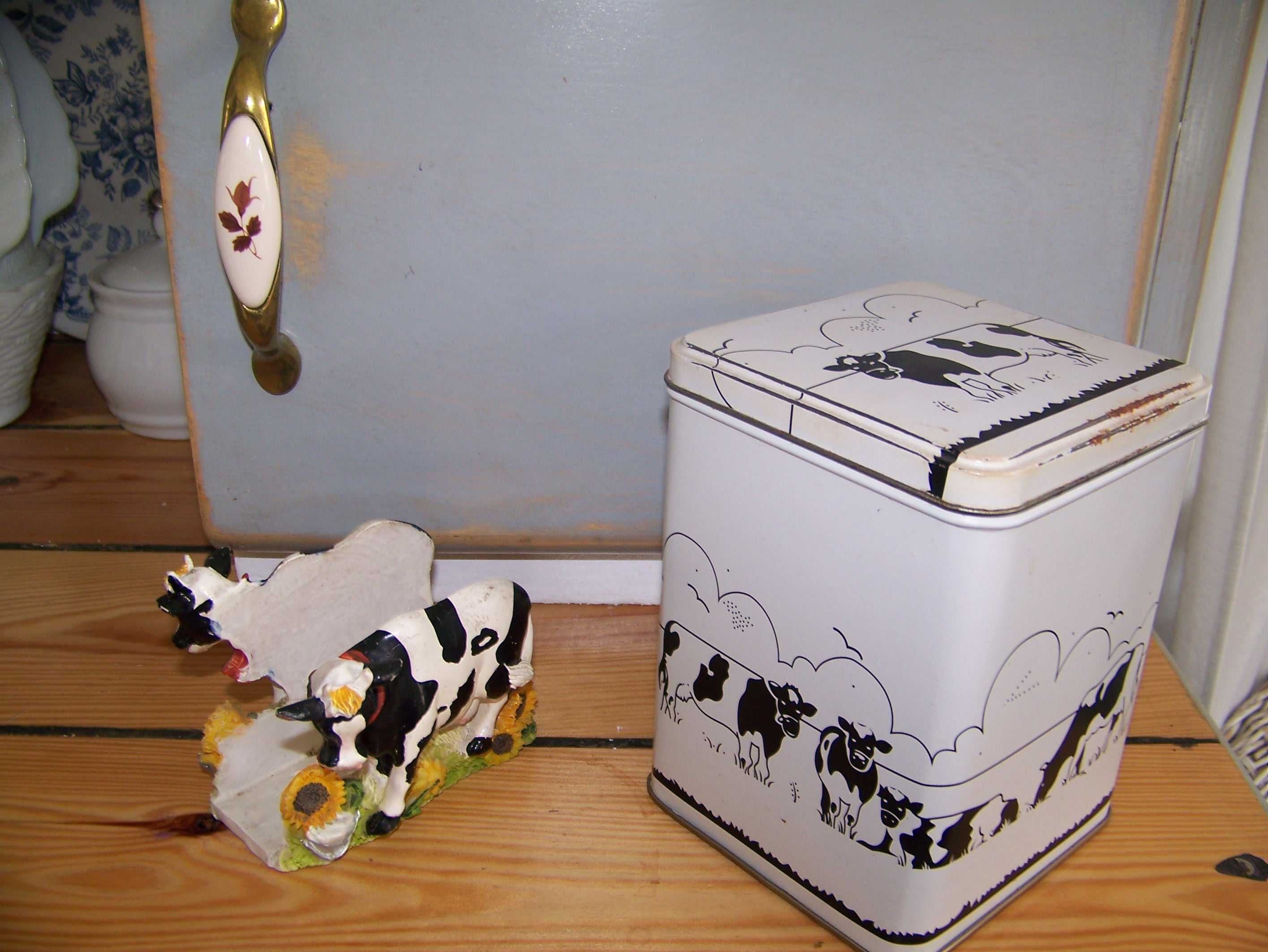pojemnik - krówki  14cm/10 cm