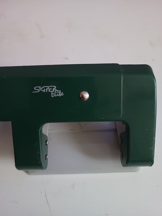 Діркопробивач SKIPER Elite на 4 отвори