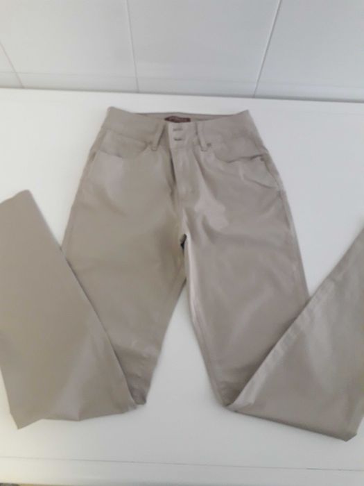 Calça push-up bege Bigzone (NOVAS COM ETIQUETA)