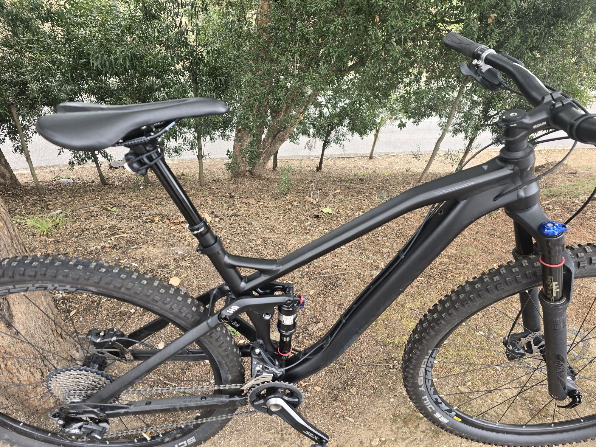 Canyon 29 m suspensao total bem equipada