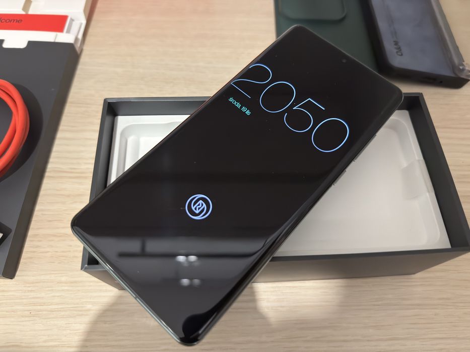 OnePlus 12 512 Gb. Bardzo zadbany. Na gwarancji 08.2026. Komplet.