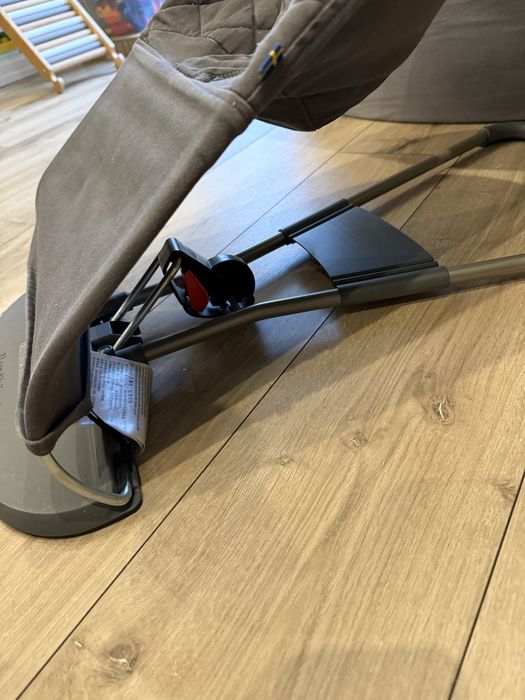 Дитячий шезлонг-гойдалка BabyBjorn Bliss Антрацит