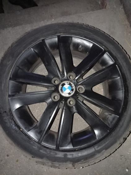 Sprzedam  komplet Felgi i opony x4 dębica zimowe R17 BMW