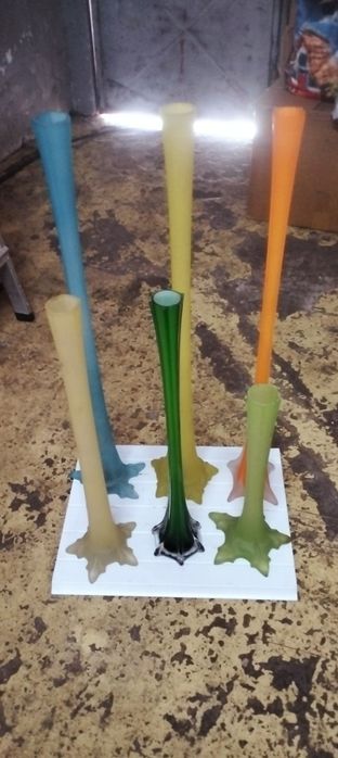 Conjunto de 6 jarras , não vendo em separado, entrega á porta