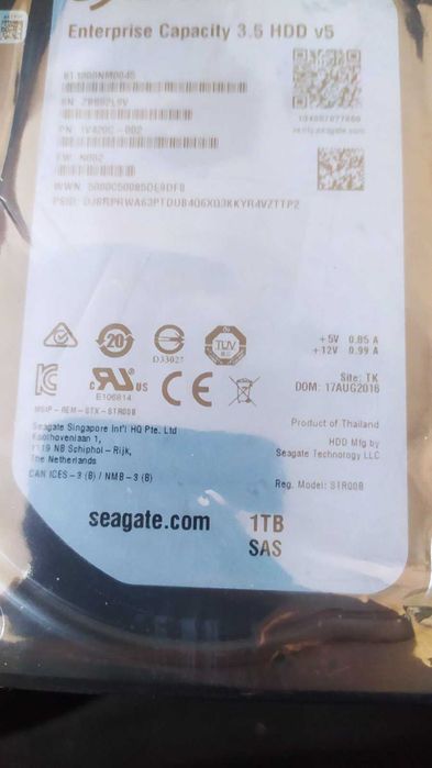 Продам жесткий диск 3.5 " Seagate 1Tb st1000NM0045