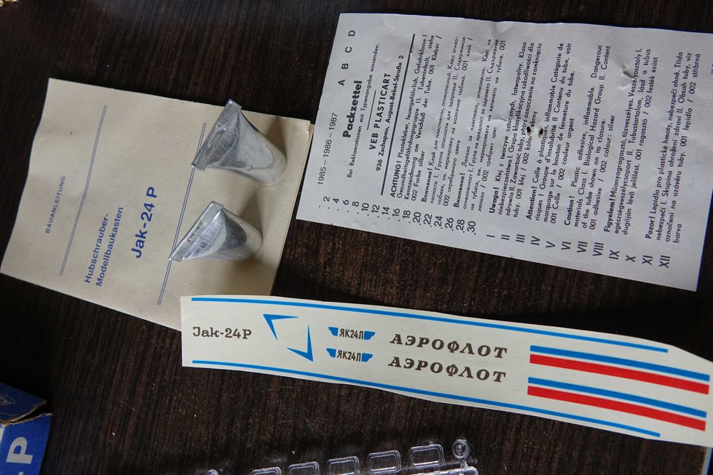 Samolot do sklejania JAK 24