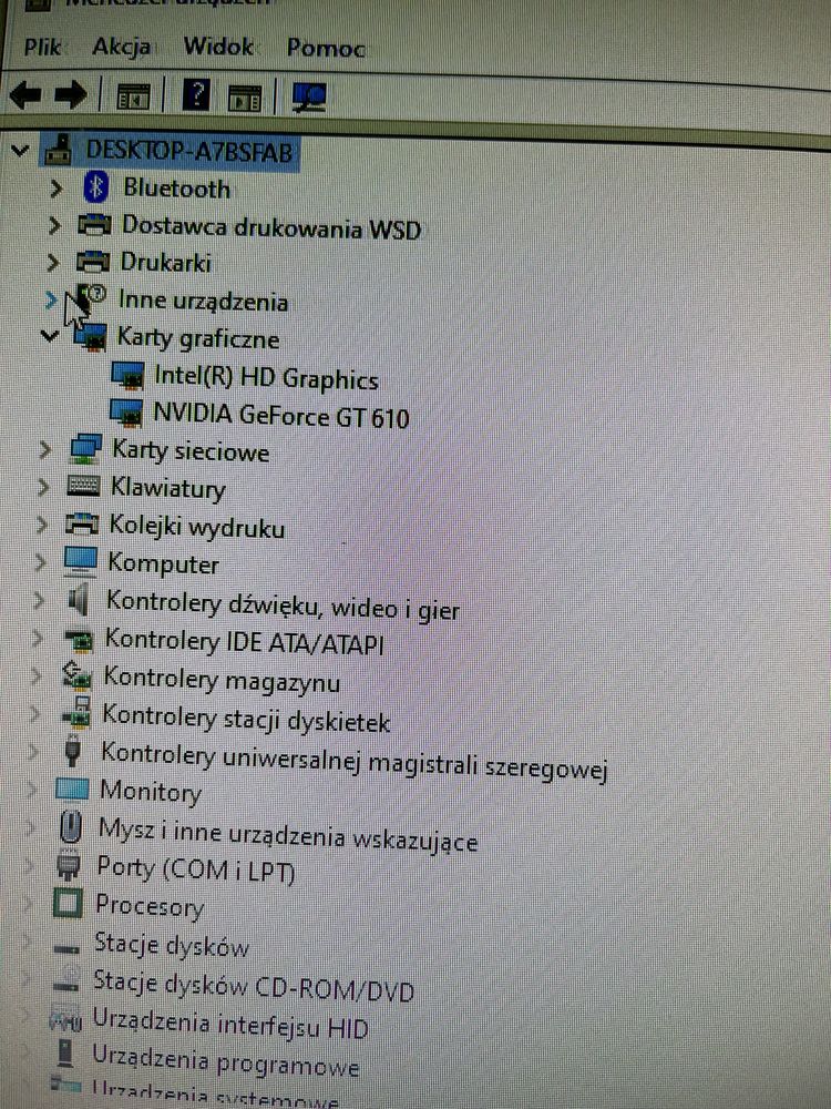 Komputer stacjonarny + monitor  i3 4GB zestaw