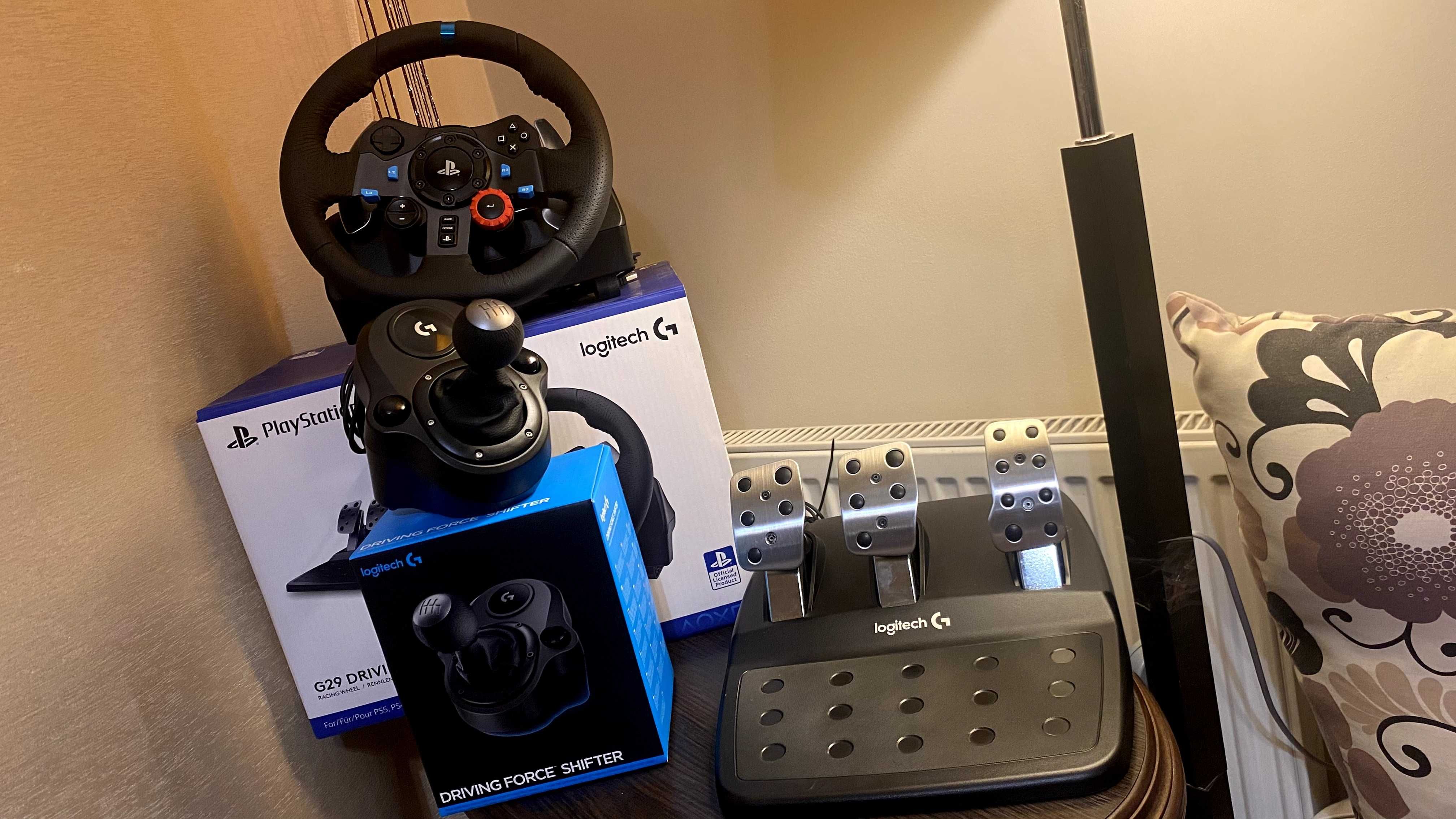 Kierownica Logitech G29 + Logitech Driving Force Shifter