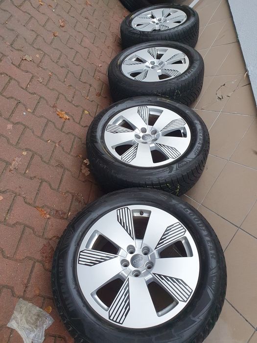 Oryginalne Felgi Koła 19" Audi Q7 E-Tron 5x112 Et34+255.55.19 Goodyear