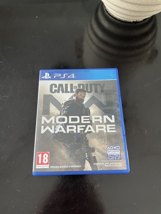 Jogos ps4 poucos usados