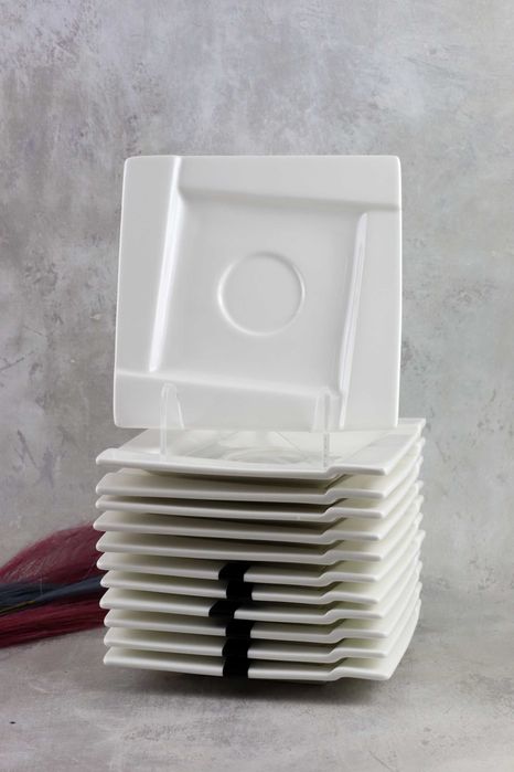 Porcelanowe spodki Kubiko Ambition talerzyki porcelana kwadratowe