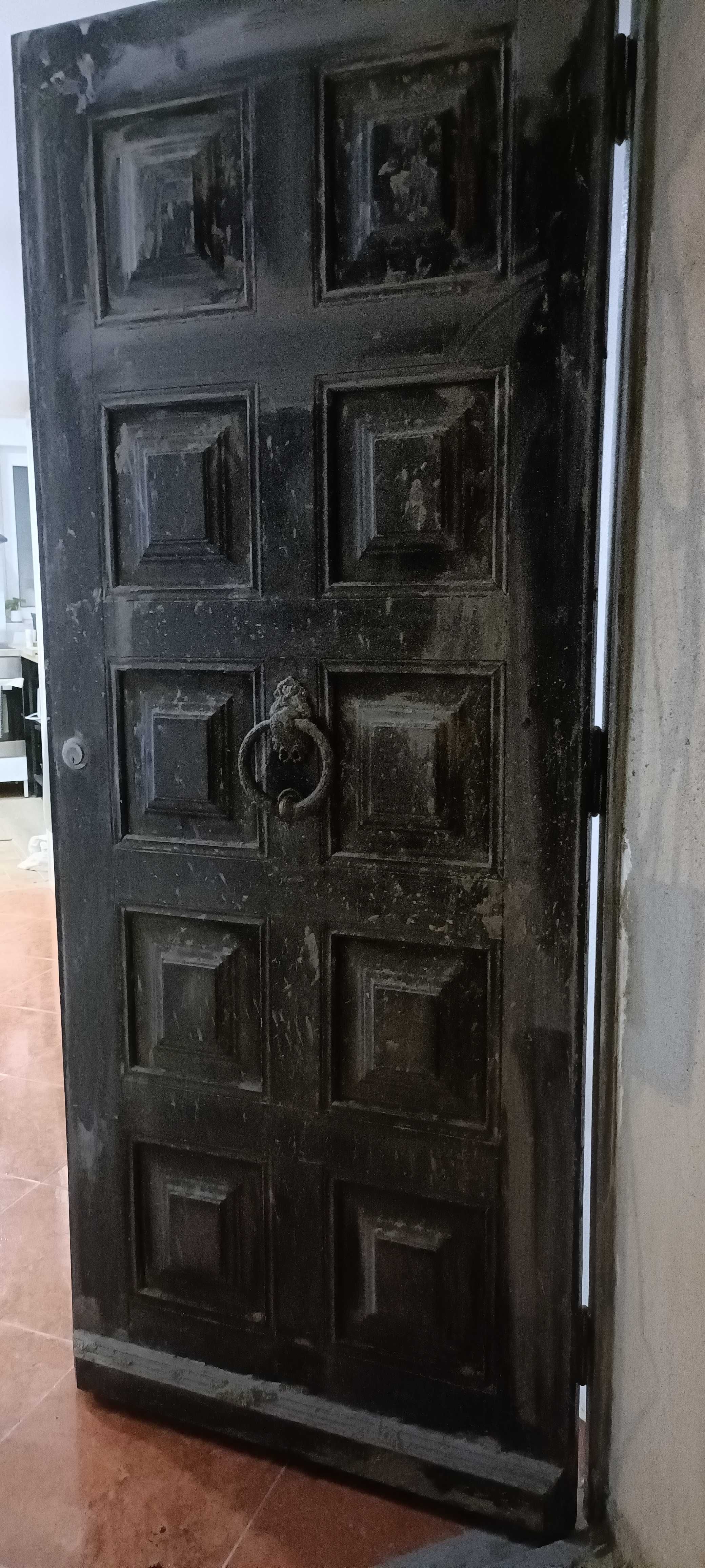 Vendo 3 portas em madeira maciça