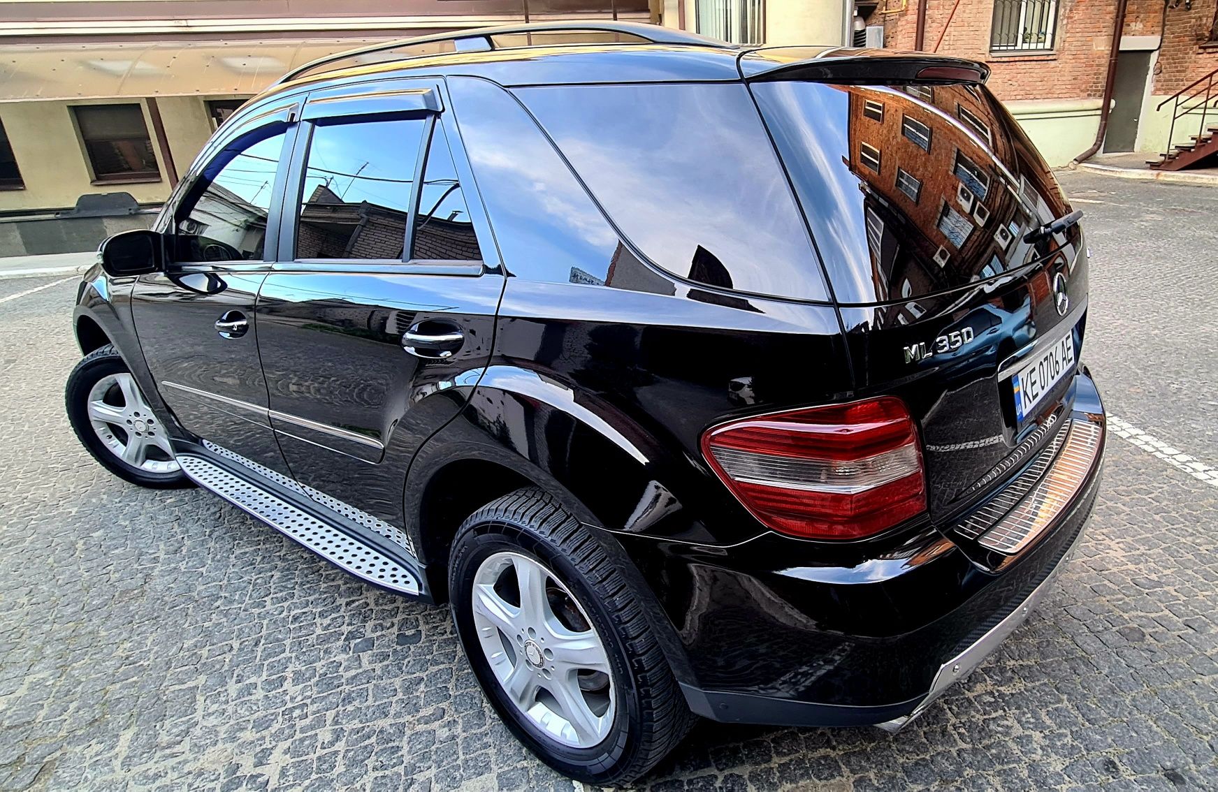 Продам Mercedes ML350