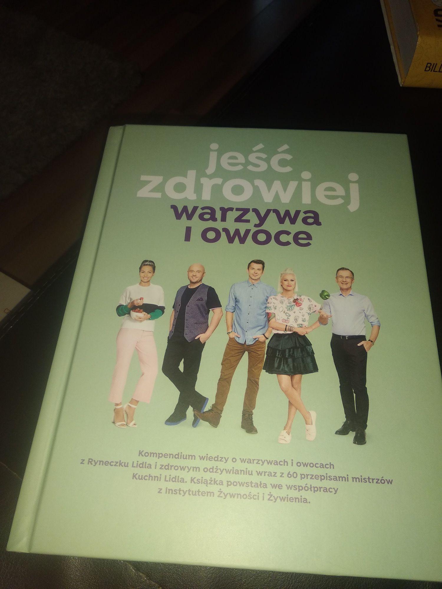 Książka kucharska Jeść zdrowiej warzywa i owoce lidl