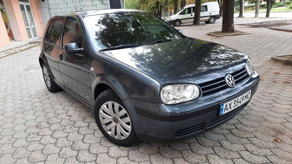 Volkswagen Golf 2001 р