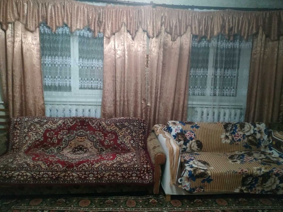 Здається  будинок 7 км від Львова