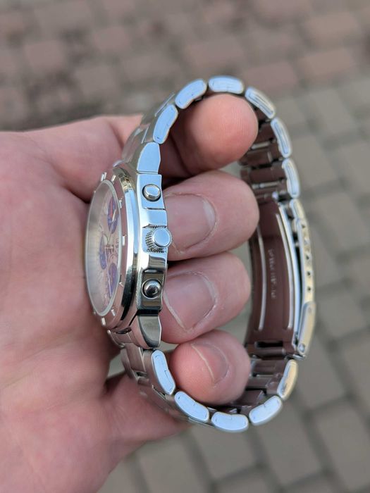 Seiko V657-9010 chrono white/blue dial