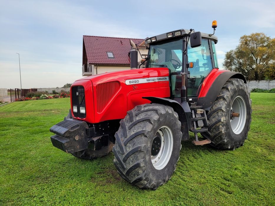 Ciągniki Massey Ferguson 8280