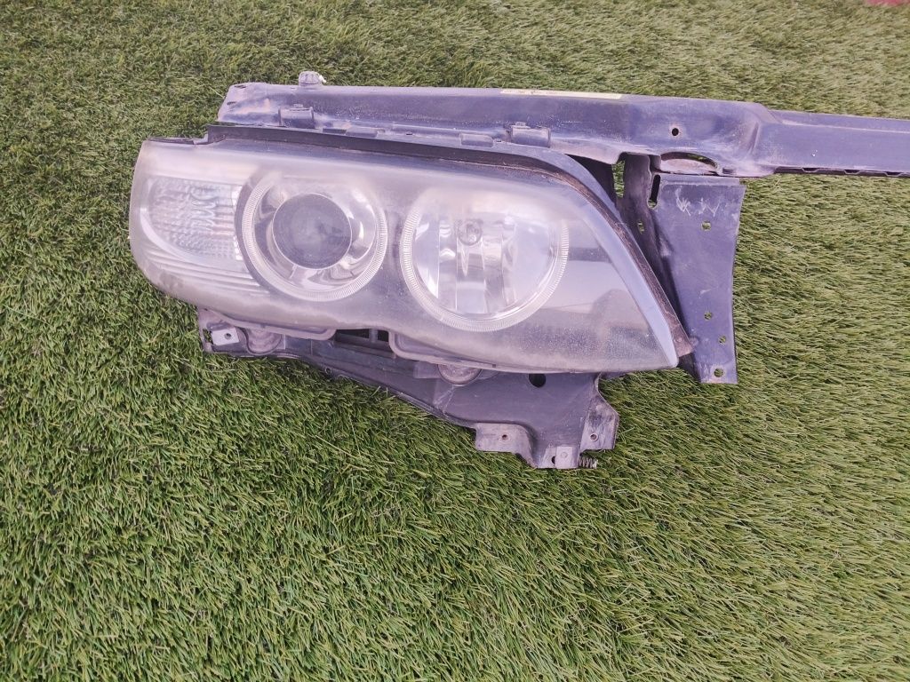 Farol com suporte BMW X5 3.0 2007