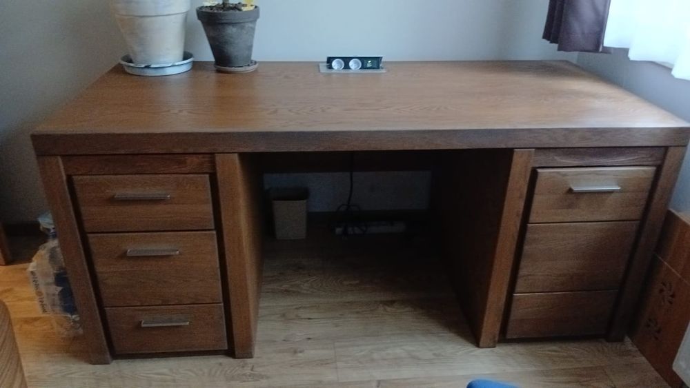 Biurko litego drewna - Biurko Velvet