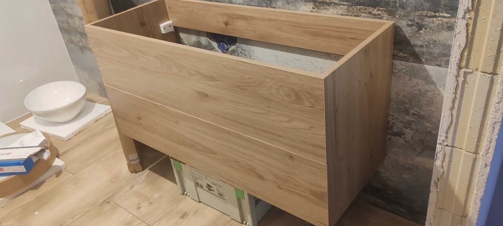 Szafka umywalkowa wisząca