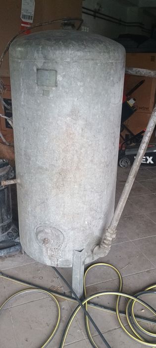 Zbiornik hydroforowy ok 250 l