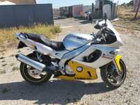Mota Yamaha 600 em bom estado