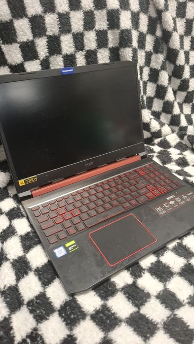 Laptop Acer Nitro 5 GTX1650