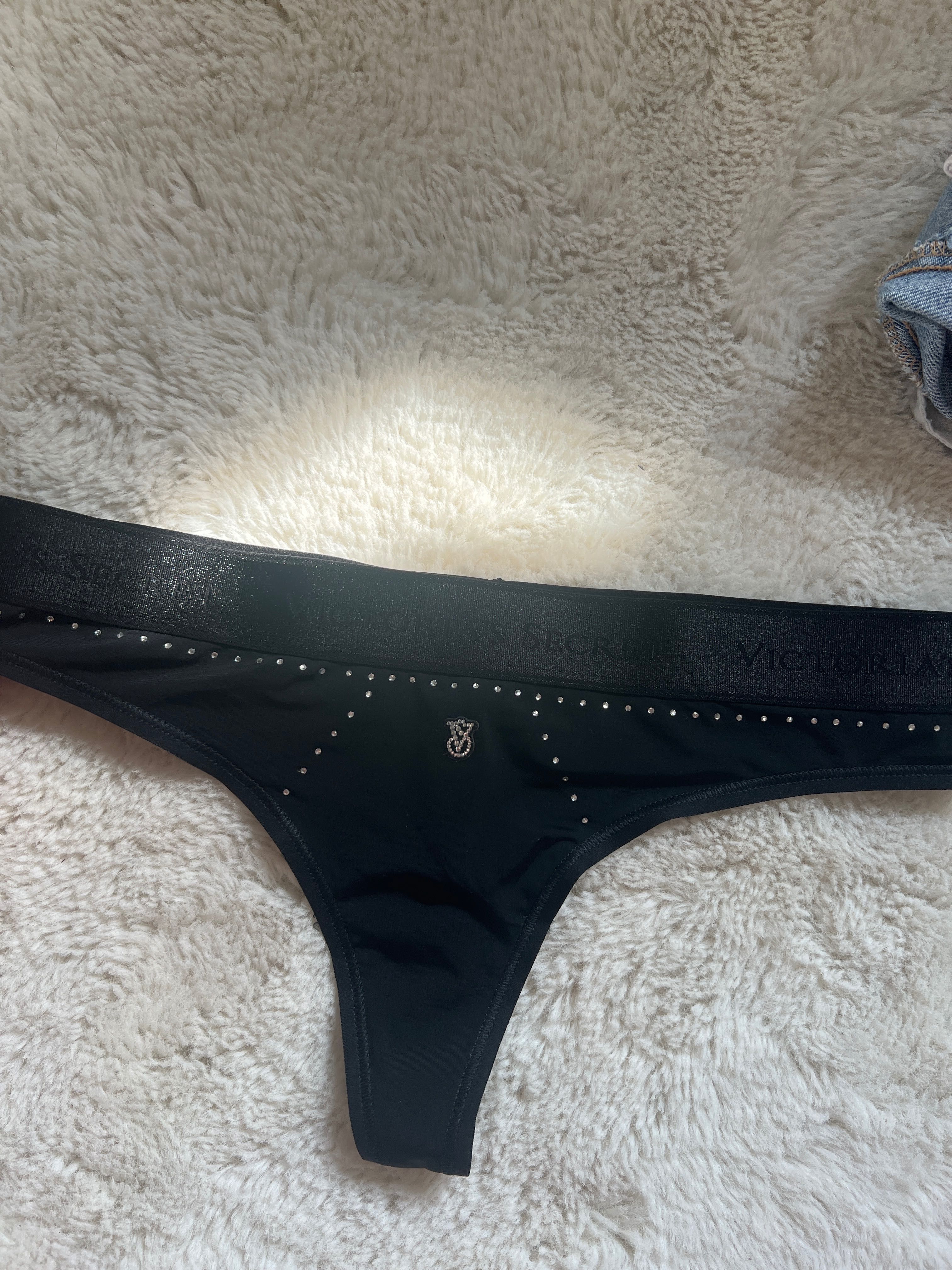 Nowe majtki stringi Victoria’s  Secret S