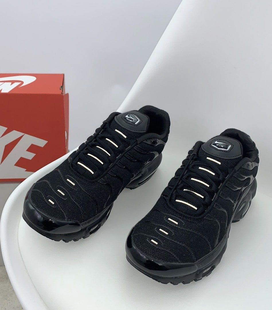 Кросівки Nike Air Max TN Plus black | Кроссовки найк тн плюс + чорні
