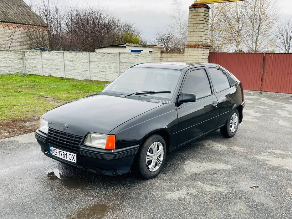 Продам Опель кадет в хорошем состоянии
