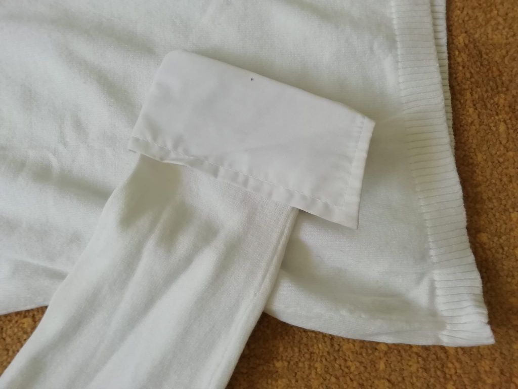 Camisola com aplicações e laço