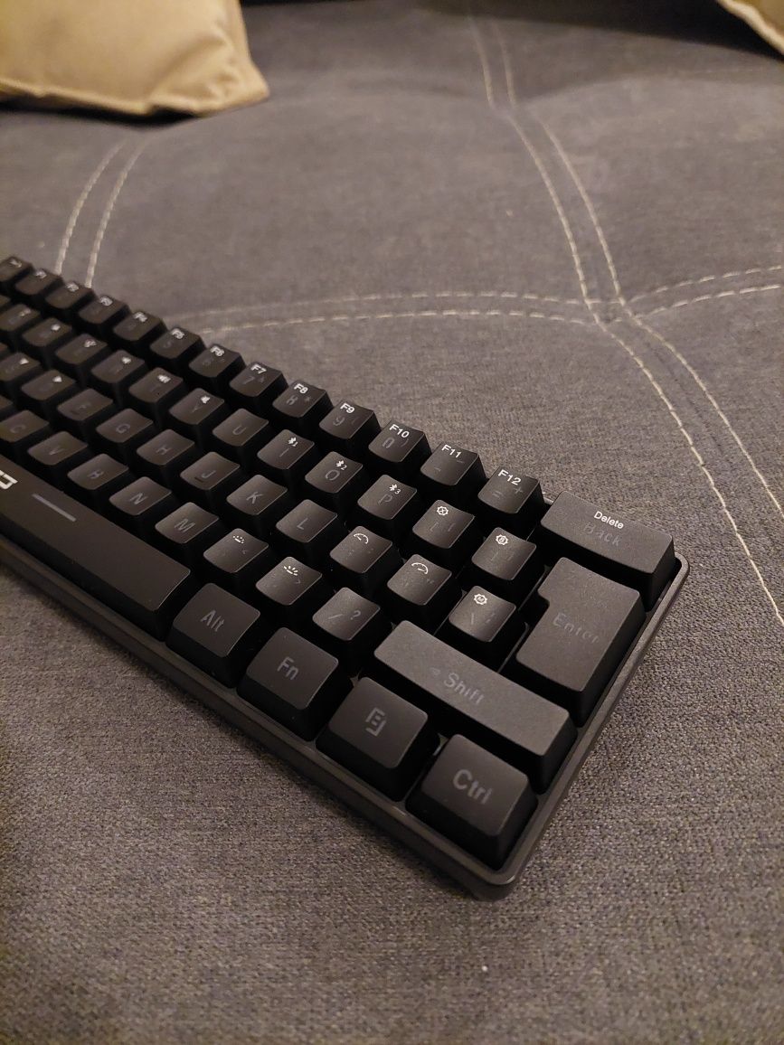 Teclado 61 Keys RGB
