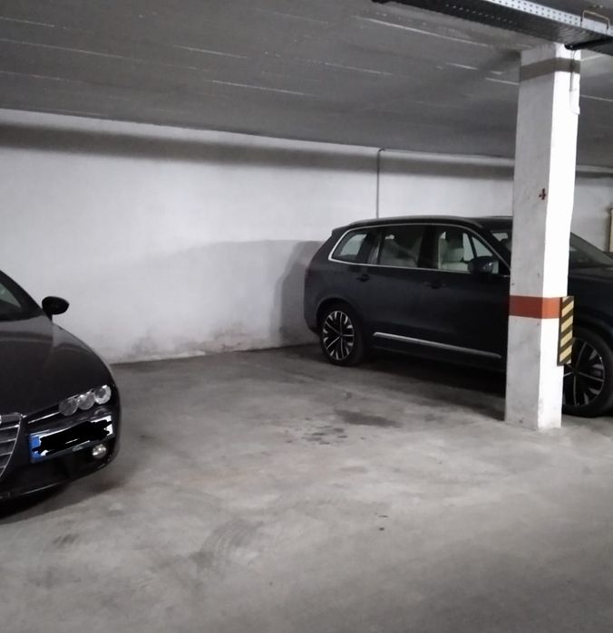 Lugar estacionamento Oeiras