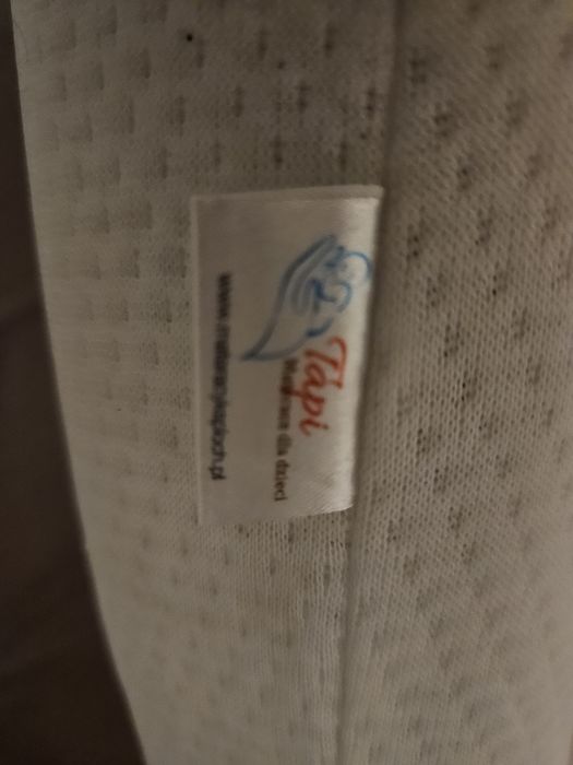 Łóżeczko turystyczne z materacem kokosowym i całą pościelą