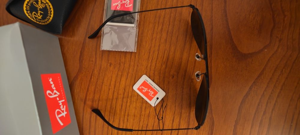 Óculos de Sol Ray-Ban - Novo