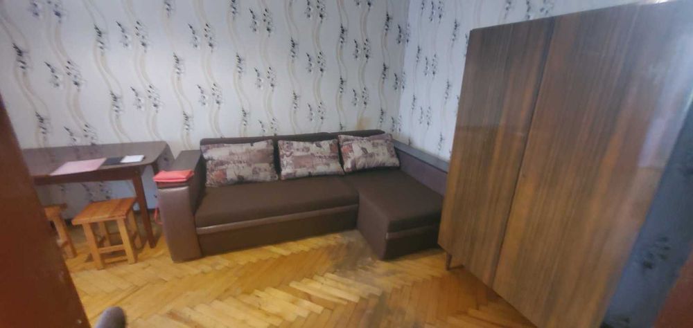 сдам 1комн квартиру на Металлургов , ДК Кирова