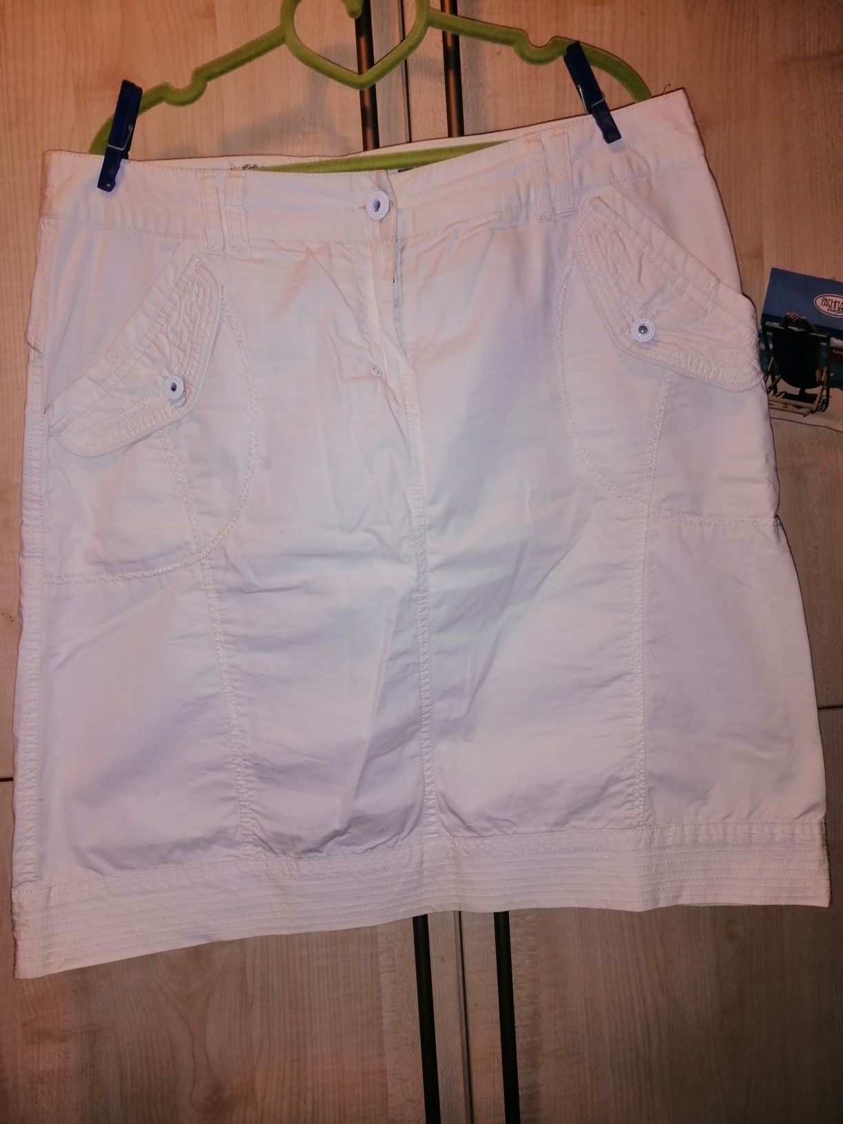 Zestaw letnich ciuchów L/XL. 8 sztuk.