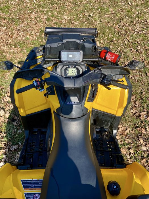 CAN AM outlander 800