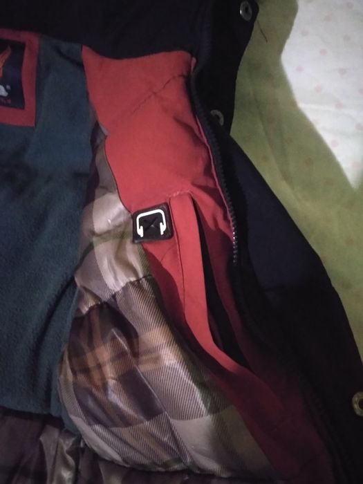 Зимова куртка на хлопця