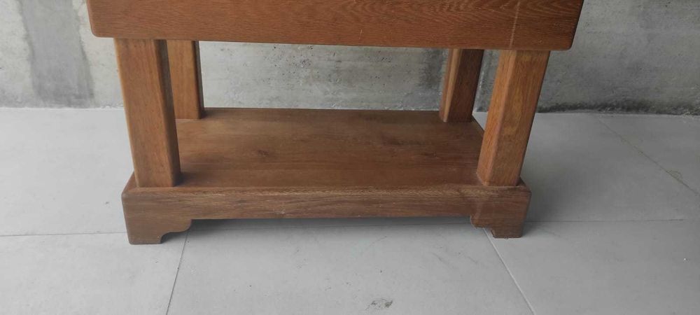 Mesa de sala em carvalho