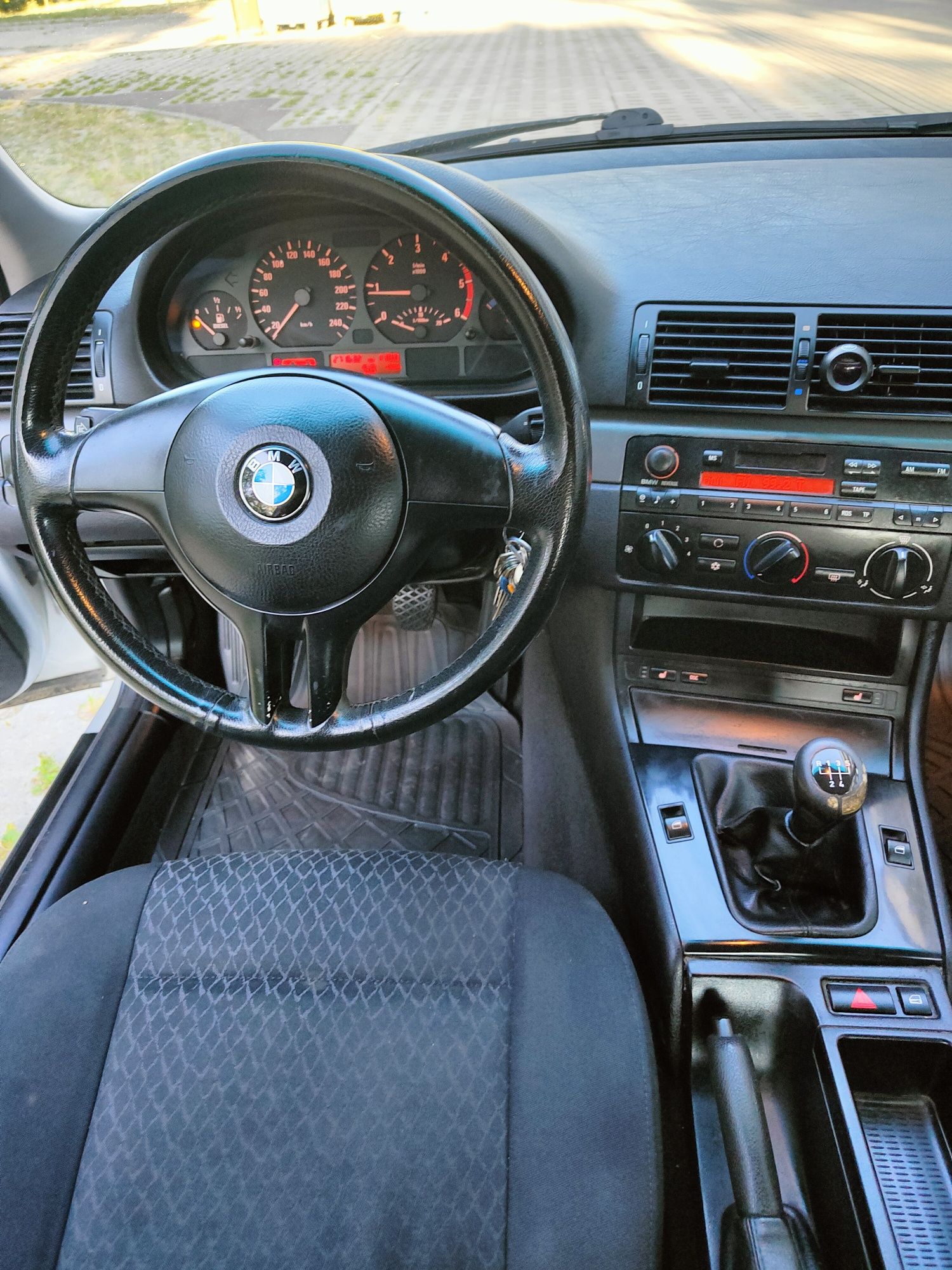 BMW E46 compact rok 2002 poj 2.0d bdb stan