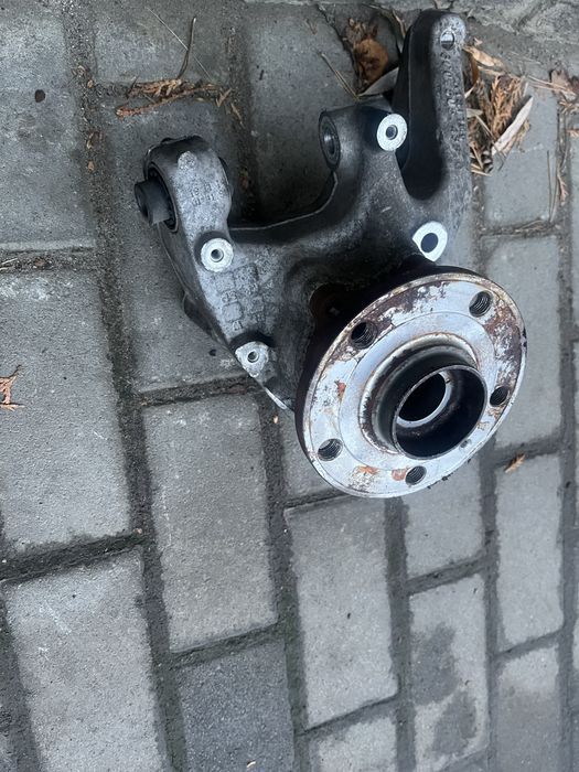 Задня ліва цапфа кулак audi q3 passat sharan tiguan