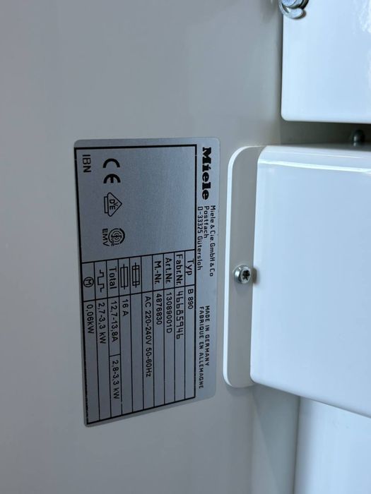 Прасувальна машина Miele B 890